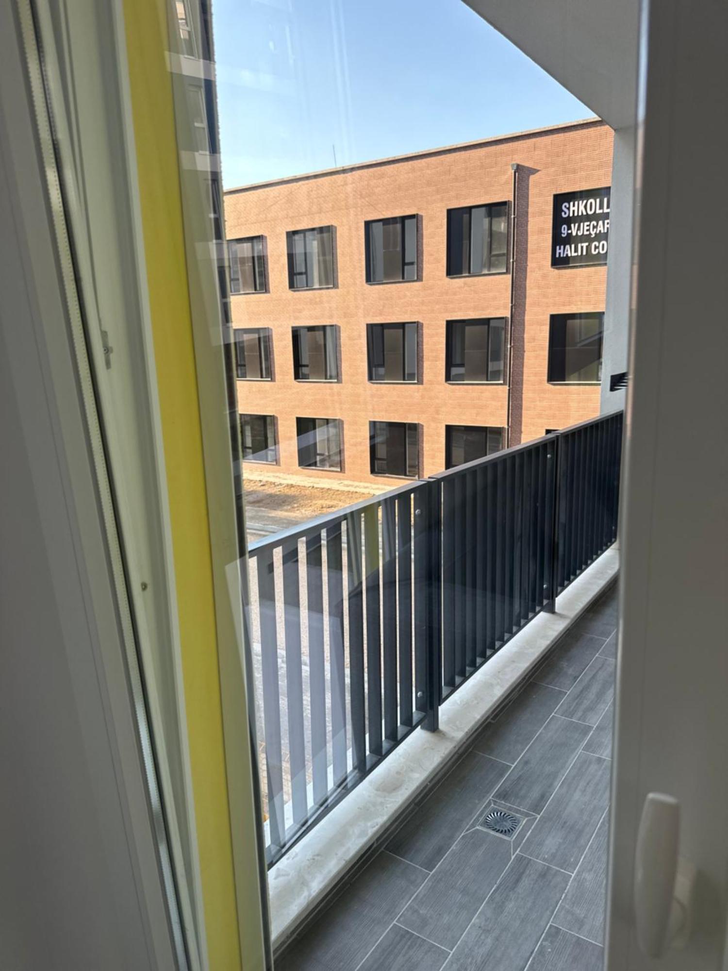 Bratti'S Apartment Near Tirana Center And Mother Teresa Airport Ngoại thất bức ảnh