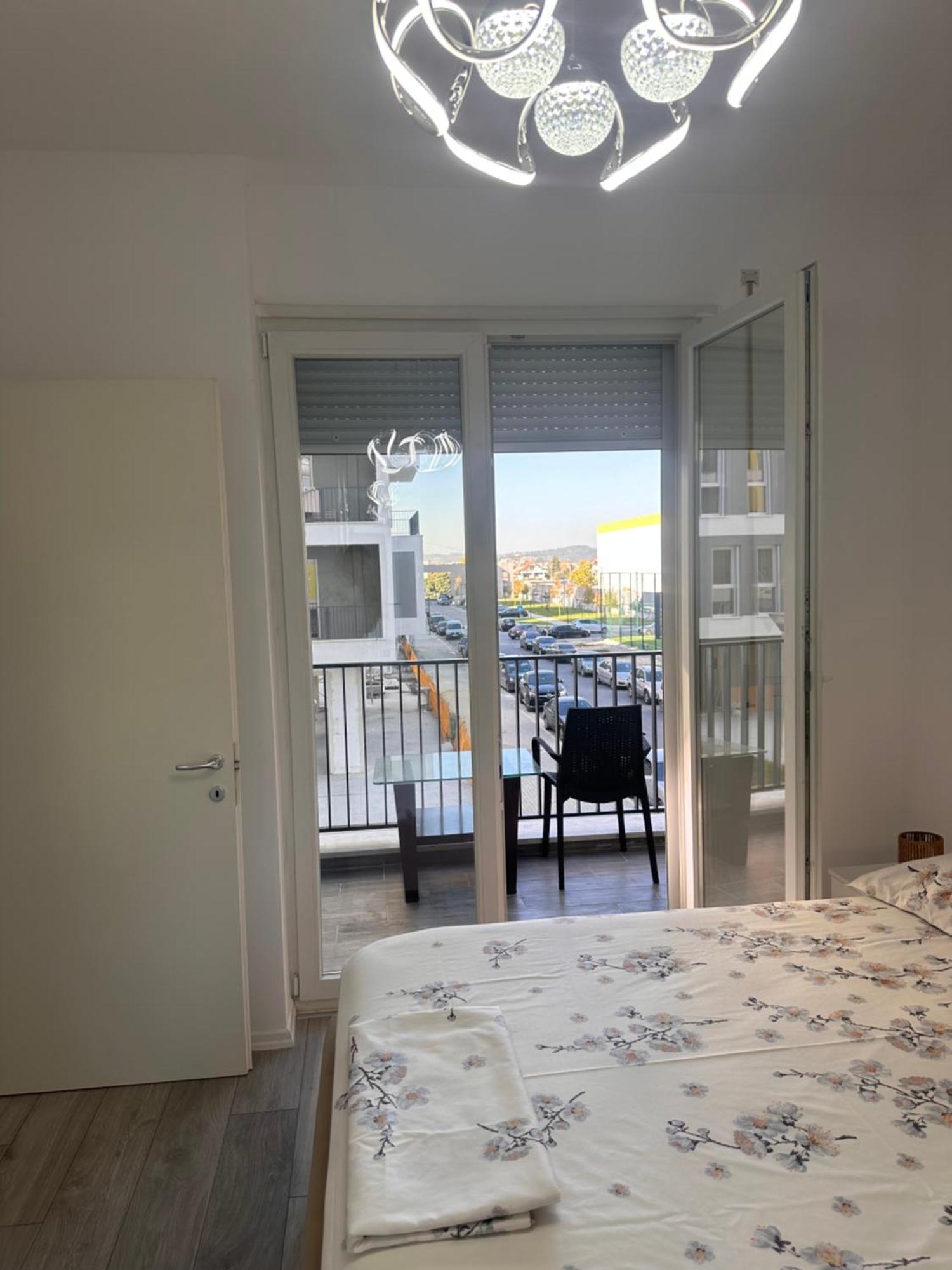 Bratti'S Apartment Near Tirana Center And Mother Teresa Airport Ngoại thất bức ảnh