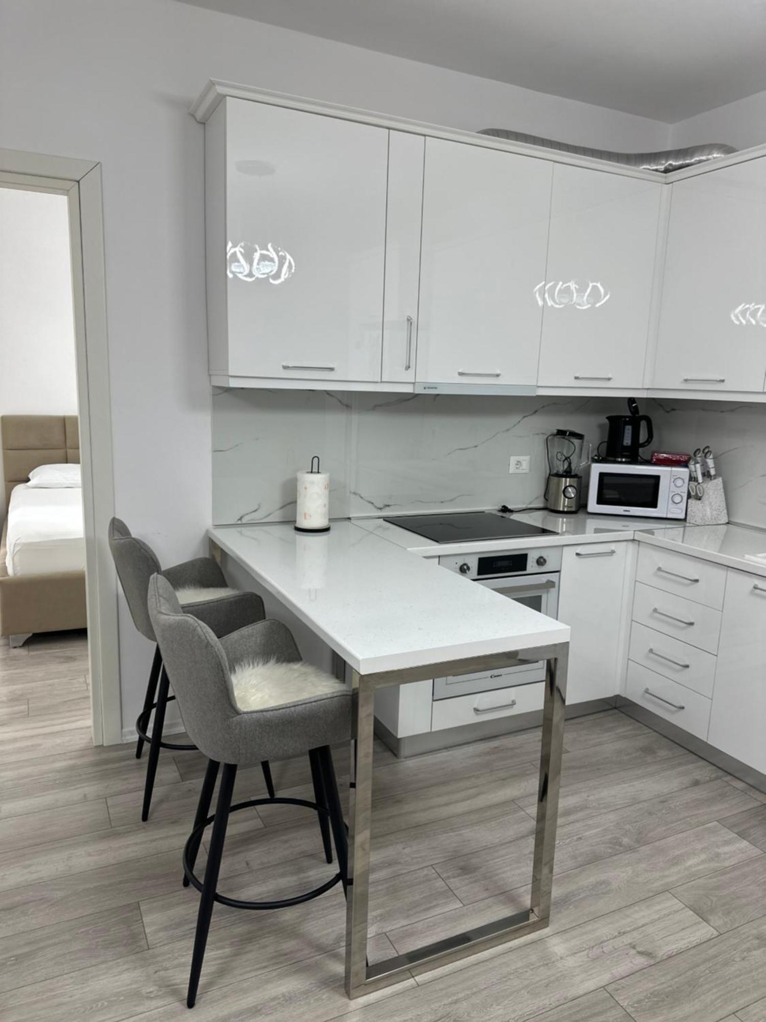 Bratti'S Apartment Near Tirana Center And Mother Teresa Airport Ngoại thất bức ảnh