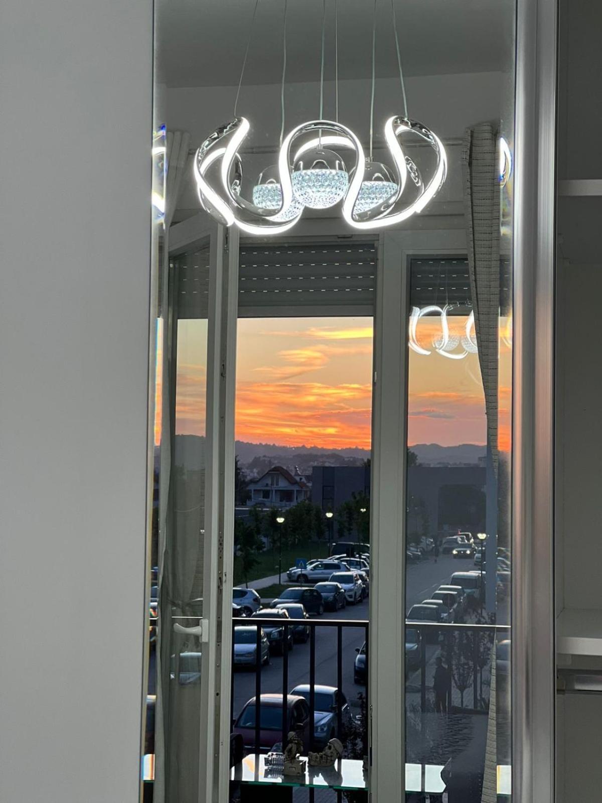 Bratti'S Apartment Near Tirana Center And Mother Teresa Airport Ngoại thất bức ảnh